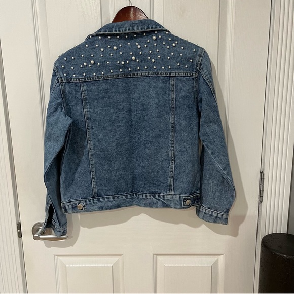 Ladies jean jacket with pearls size small - Picture 7 of 10